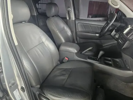 TOYOTA Hilux Caminhonete 2.7 16V 4P SRV FLEX CABINE DUPLA AUTOMTICO, Foto 8