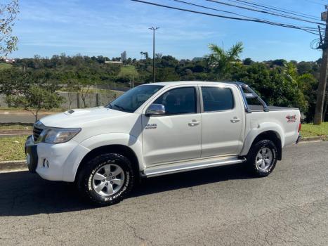 TOYOTA Hilux Caminhonete 3.0 4P 4X4 SRV TURBO DIESEL CABINE DUPLA AUTOMTICO, Foto 1