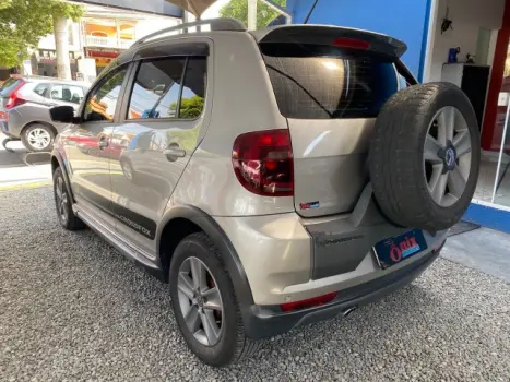 VOLKSWAGEN Crossfox 1.6 4P FLEX, Foto 6