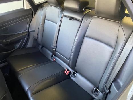 VOLKSWAGEN Jetta 1.4 4P 250 TSI R-LINE AUTOMTICO, Foto 20