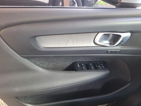 VOLVO XC40 1.5 16V 4P T5 RECHARGE HBRIDO INSCRIPTION GEARTRONIC AUTOMTICO, Foto 12