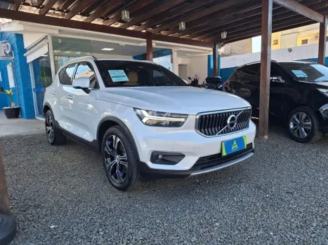 VOLVO XC40 1.5 16V 4P T5 RECHARGE HBRIDO INSCRIPTION GEARTRONIC AUTOMTICO, Foto 2