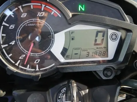YAMAHA Fazer YS 150 SED, Foto 7