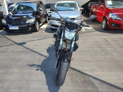 YAMAHA MT-03 300 ABS, Foto 2