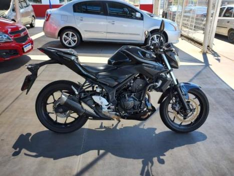 YAMAHA MT-03 300 ABS, Foto 4