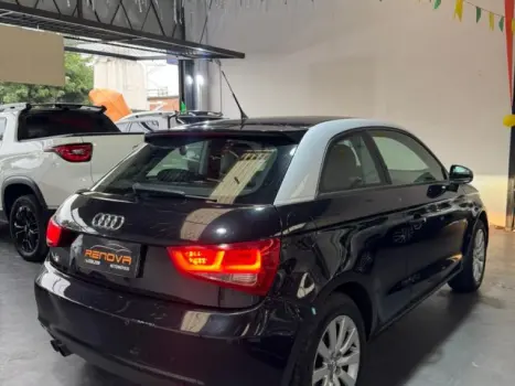 AUDI A1 1.4 16V TFSI ATRACTION S-TRONIC AUTOM�TICO, Foto 10