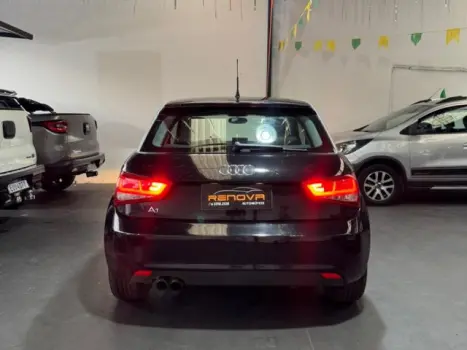 AUDI A1 1.4 16V TFSI ATRACTION S-TRONIC AUTOM�TICO, Foto 11