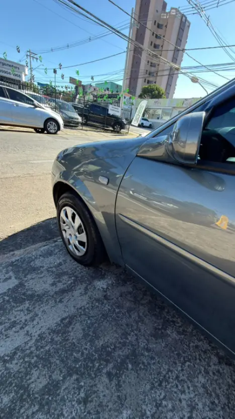 CHEVROLET Classic Sedan 1.0 4P VHCE FLEX LS, Foto 9