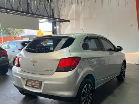 CHEVROLET Onix Hatch 1.4 4P FLEX LTZ, Foto 12