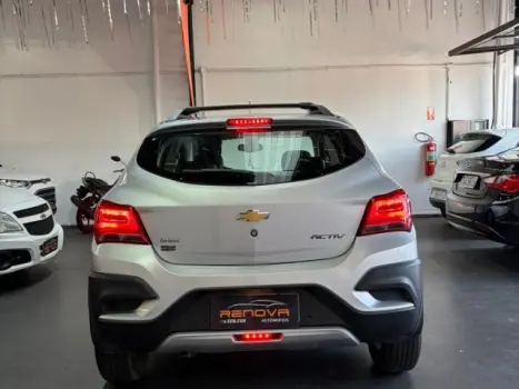 CHEVROLET Onix Hatch 1.4 4P FLEX ACTIV AUTOM�TICO, Foto 9