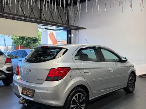 CHEVROLET Onix Hatch 1.4 4P FLEX LTZ AUTOM�TICO, Foto 11