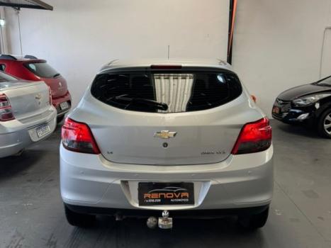 CHEVROLET Onix Hatch 1.4 4P FLEX LTZ, Foto 13