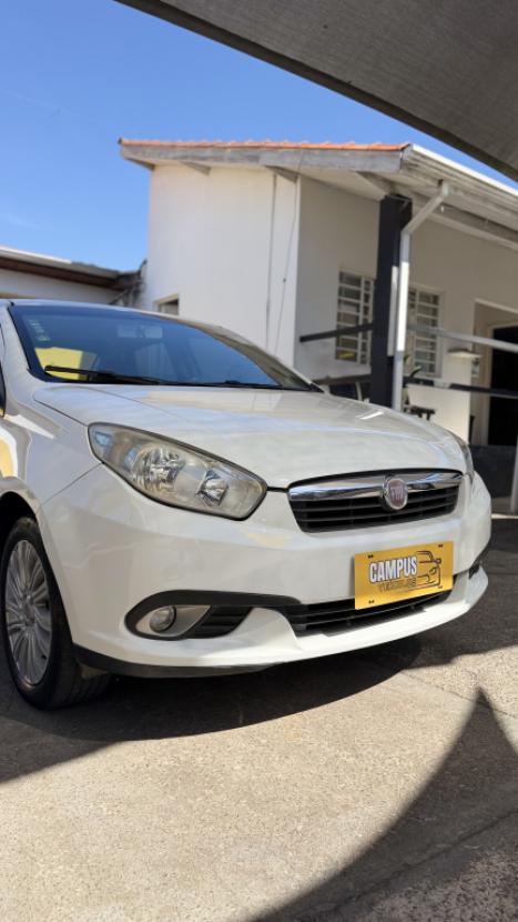 FIAT Grand Siena 1.6 16V 4P ESSENCE FLEX, Foto 4