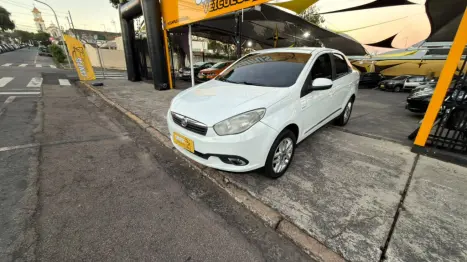 FIAT Grand Siena 1.6 16V 4P FLEX ESSENCE DUALOGIC AUTOMATIZADO, Foto 1