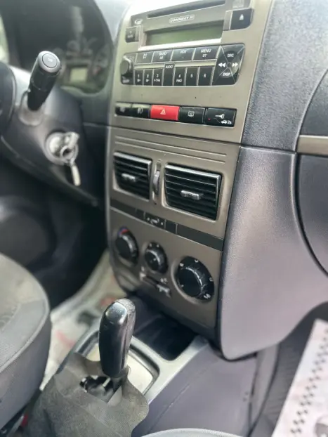 FIAT Idea 1.8 16V 4P FLEX ADVENTURE DUALOGIC AUTOMATIZADO, Foto 17