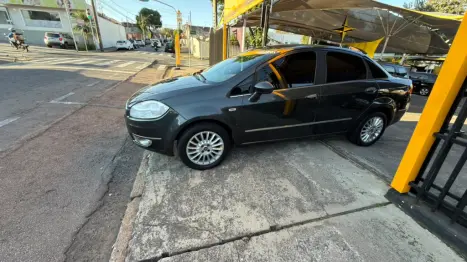 FIAT Linea 1.9 16V 4P FLEX ABSOLUTE DUALOGIC AUTOMATIZADO, Foto 10