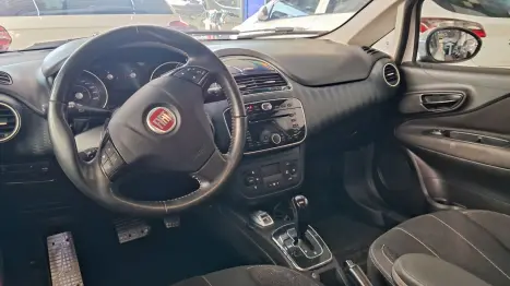 FIAT Punto 1.8 4P FLEX SPORTING DUALOGIC AUTOMATIZADO, Foto 7