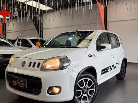 FIAT Uno 1.4 4P FLEX SPORTING, Foto 3