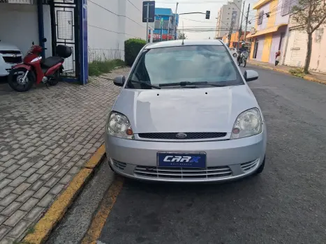 FORD Fiesta Hatch 1.6 4P FLEX, Foto 1