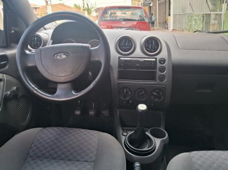 FORD Fiesta Hatch 1.6 4P FLEX, Foto 6