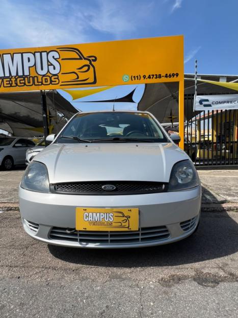 FORD Fiesta Hatch 1.0 4P, Foto 2