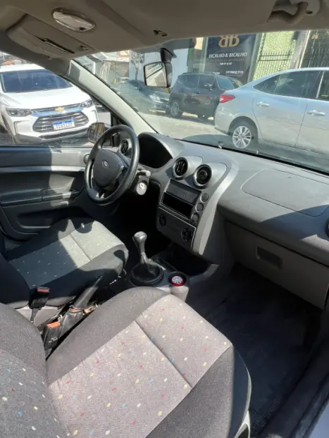 FORD Fiesta Hatch 1.0 4P, Foto 12