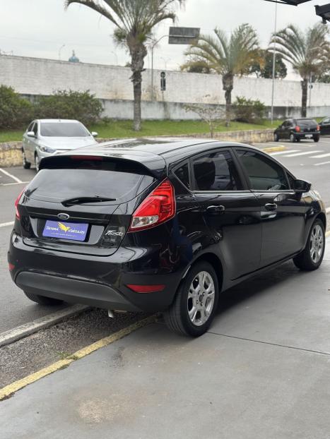 FORD Fiesta Hatch 1.6 4P, Foto 3