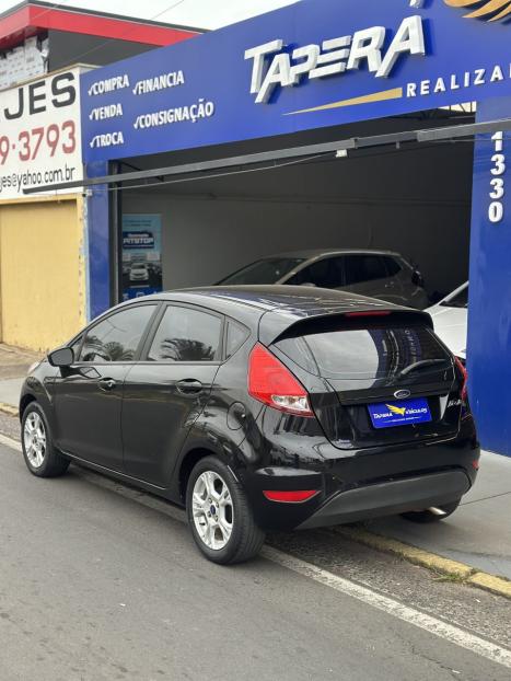FORD Fiesta Hatch 1.6 4P, Foto 4