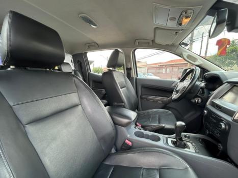 FORD Ranger 3.2 20V CABINE DUPLA 4X4 LIMITED TURBO DIESEL AUTOMTICO, Foto 4