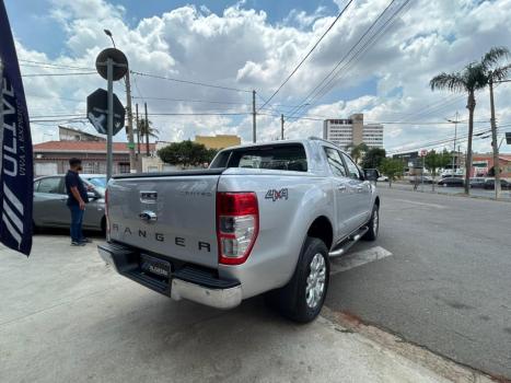 FORD Ranger 3.2 20V CABINE DUPLA 4X4 LIMITED TURBO DIESEL AUTOMTICO, Foto 9