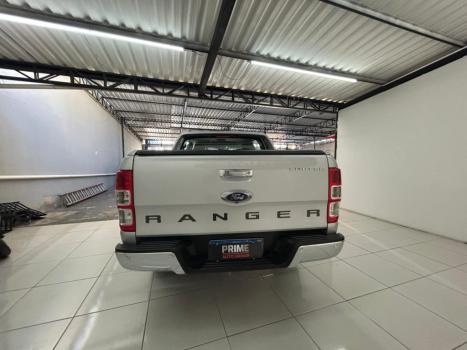 FORD Ranger 3.2 20V CABINE DUPLA 4X4 LIMITED PLUS TURBO DIESEL AUTOMTICO, Foto 10