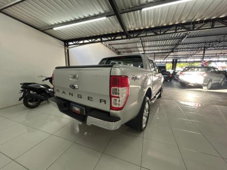 FORD Ranger 3.2 20V CABINE DUPLA 4X4 LIMITED PLUS TURBO DIESEL AUTOMTICO, Foto 11
