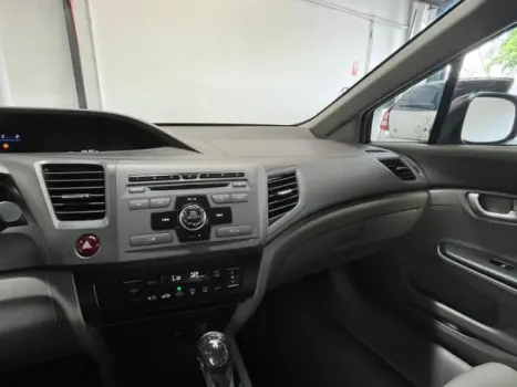 HONDA Civic 1.8 16V 4P FLEX LXL AUTOM�TICO, Foto 8