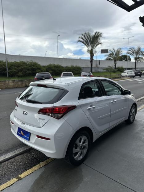 HYUNDAI HB 20 Hatch 1.6 16V 4P FLEX COMFORT STYLE AUTOM�TICO, Foto 2