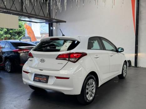 HYUNDAI HB 20 Hatch 1.6 16V 4P FLEX COMFORT PLUS AUTOM�TICO, Foto 13