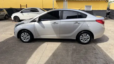 HYUNDAI HB 20 Sedan 1.6 16V 4P FLEX COMFORT PLUS AUTOM�TICO, Foto 8