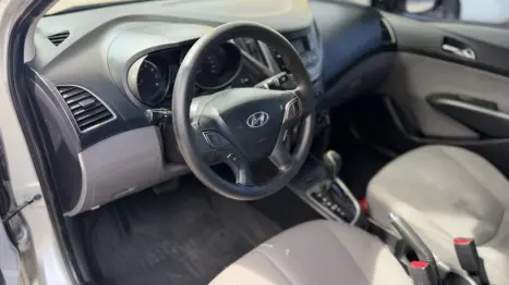 HYUNDAI HB 20 Sedan 1.6 16V 4P FLEX COMFORT PLUS AUTOM�TICO, Foto 12