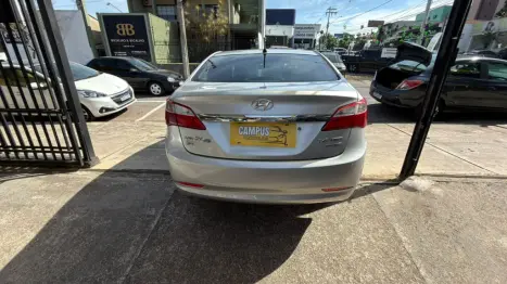 HYUNDAI HB 20 Sedan 1.6 16V 4P FLEX COMFORT AUTOM�TICO, Foto 9