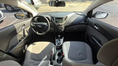 HYUNDAI HB 20 Sedan 1.6 16V 4P FLEX COMFORT AUTOM�TICO, Foto 15