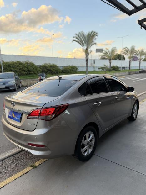 HYUNDAI HB 20 Sedan 1.6 16V 4P FLEX COMFORT STYLE AUTOM�TICO, Foto 3