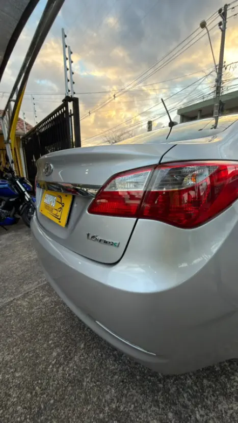HYUNDAI HB 20 Sedan 1.6 16V 4P FLEX COMFORT PLUS, Foto 9