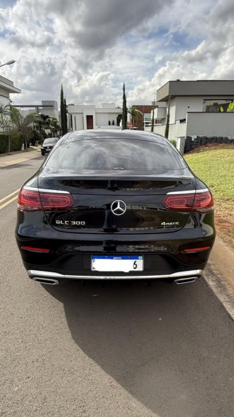 MERCEDES-BENZ GLC 300 2.0 16V 4P MHEV COUP� 4MATIC 9G-TONIC AUTOM�TICO, Foto 4