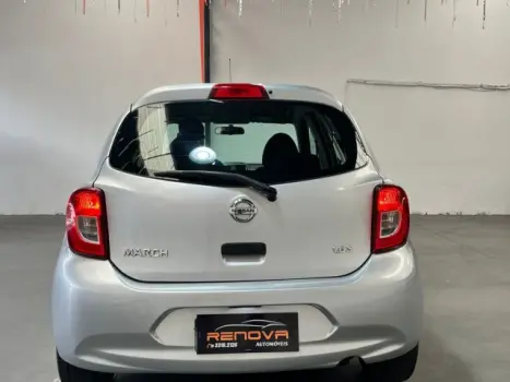 NISSAN March 1.6 16V 4P S FLEX, Foto 11