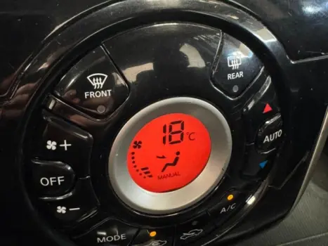 NISSAN Versa Sedan 1.6 16V 4P UNIQUE FLEX, Foto 5