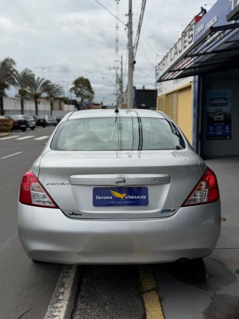 NISSAN Versa Sedan 1.6 16V 4P FLEX SL, Foto 5