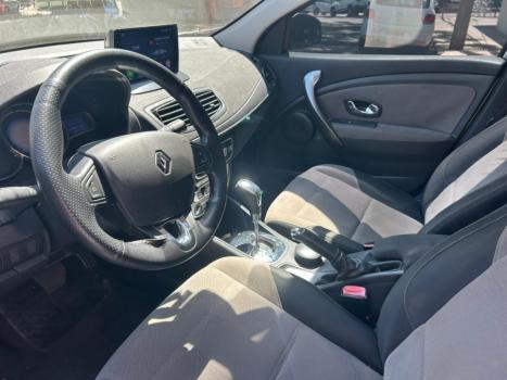 RENAULT Fluence 2.0 16V 4P FLEX DYNAMIQUE AUTOM�TICO, Foto 4