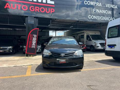 TOYOTA Etios Hatch 1.3 16V 4P FLEX X, Foto 2