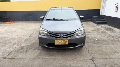 TOYOTA Etios Hatch 1.3 16V 4P FLEX X, Foto 2