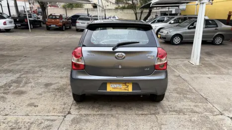TOYOTA Etios Hatch 1.3 16V 4P FLEX X, Foto 5