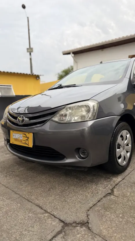 TOYOTA Etios Hatch 1.3 16V 4P FLEX X, Foto 10